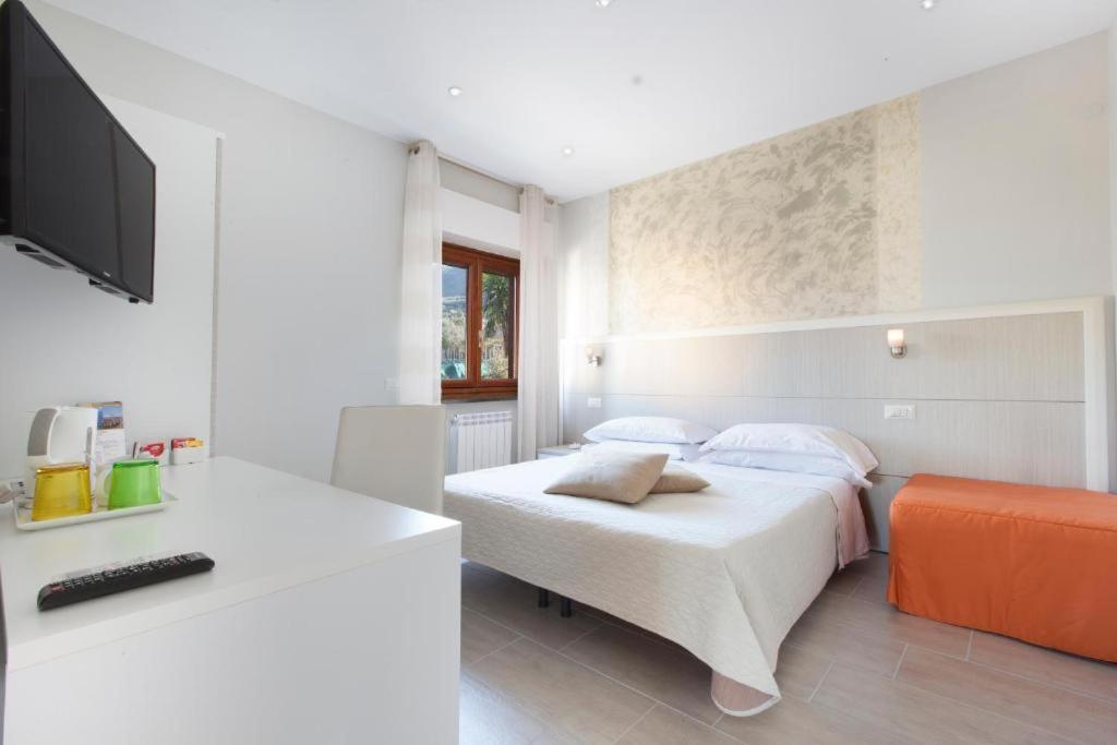Bed and Breakfast Sorrento Relax E Sea Exterior foto